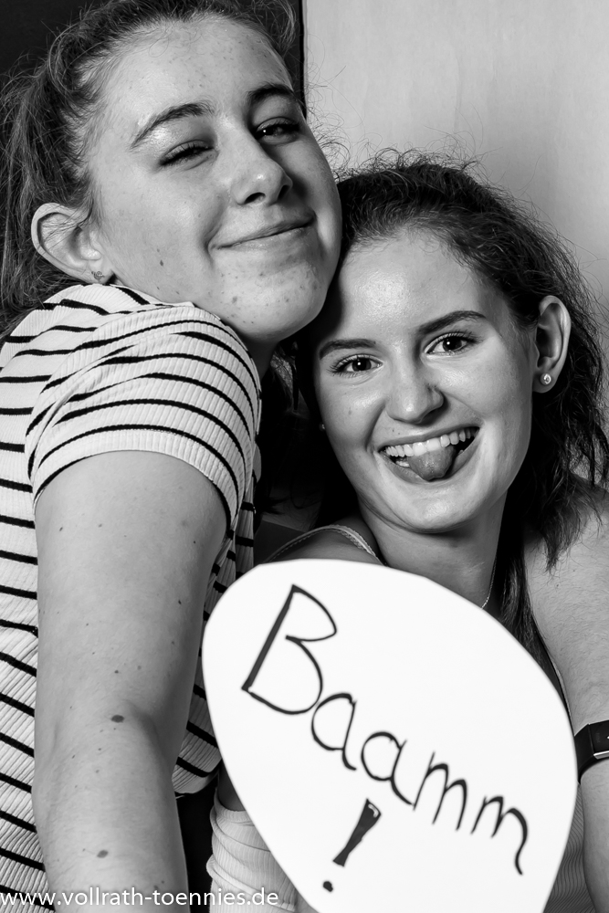 2020 02 01 Black & White Party 2435